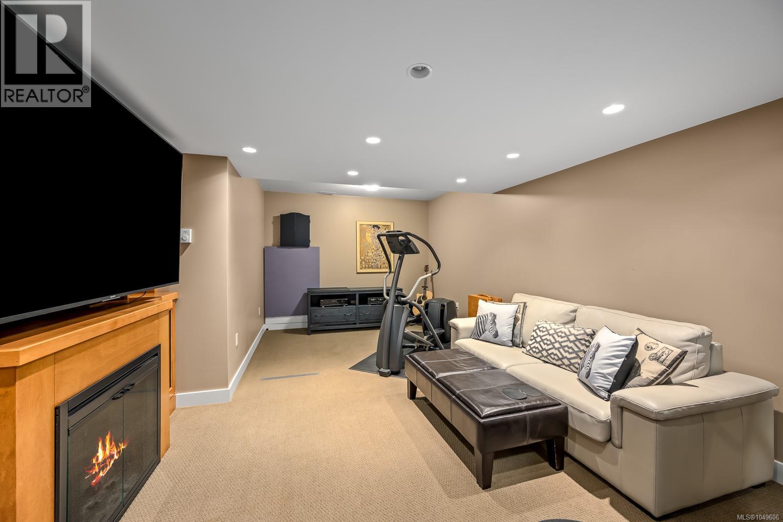 920 Eastwicke Cres - Image 36