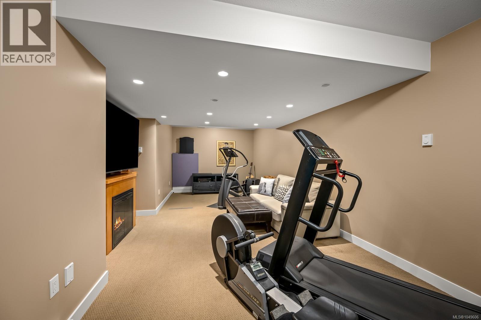 920 Eastwicke Cres - Image 37
