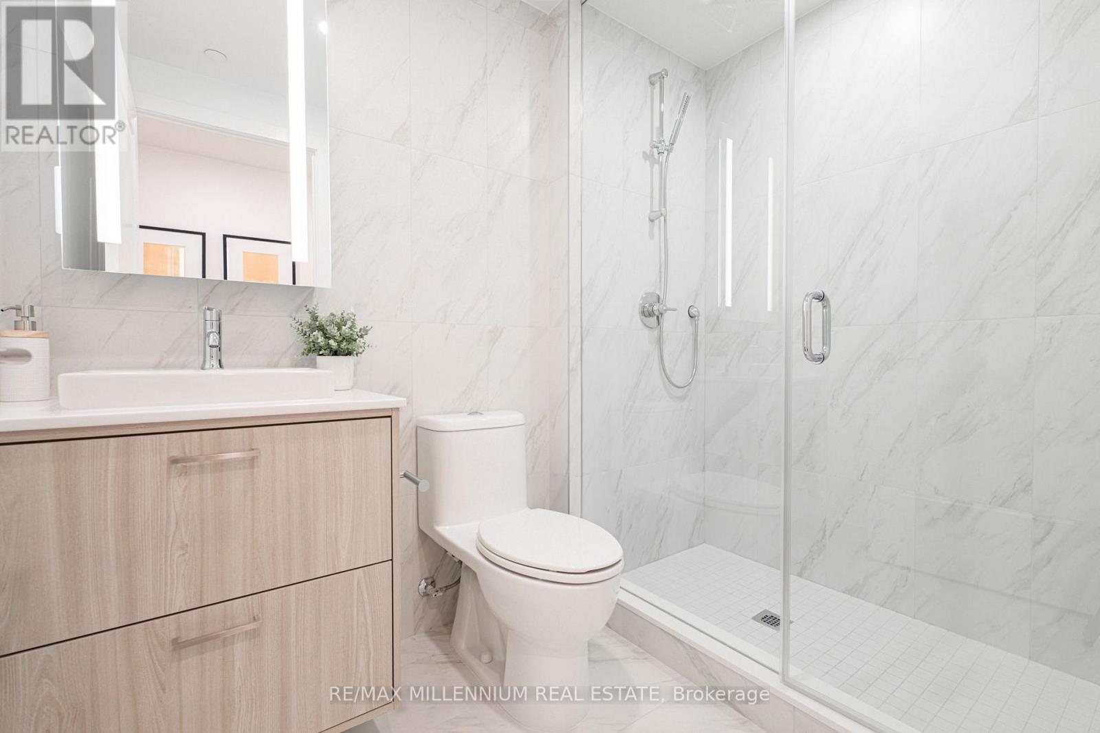#629 858 DUPONT STREET - Image 14