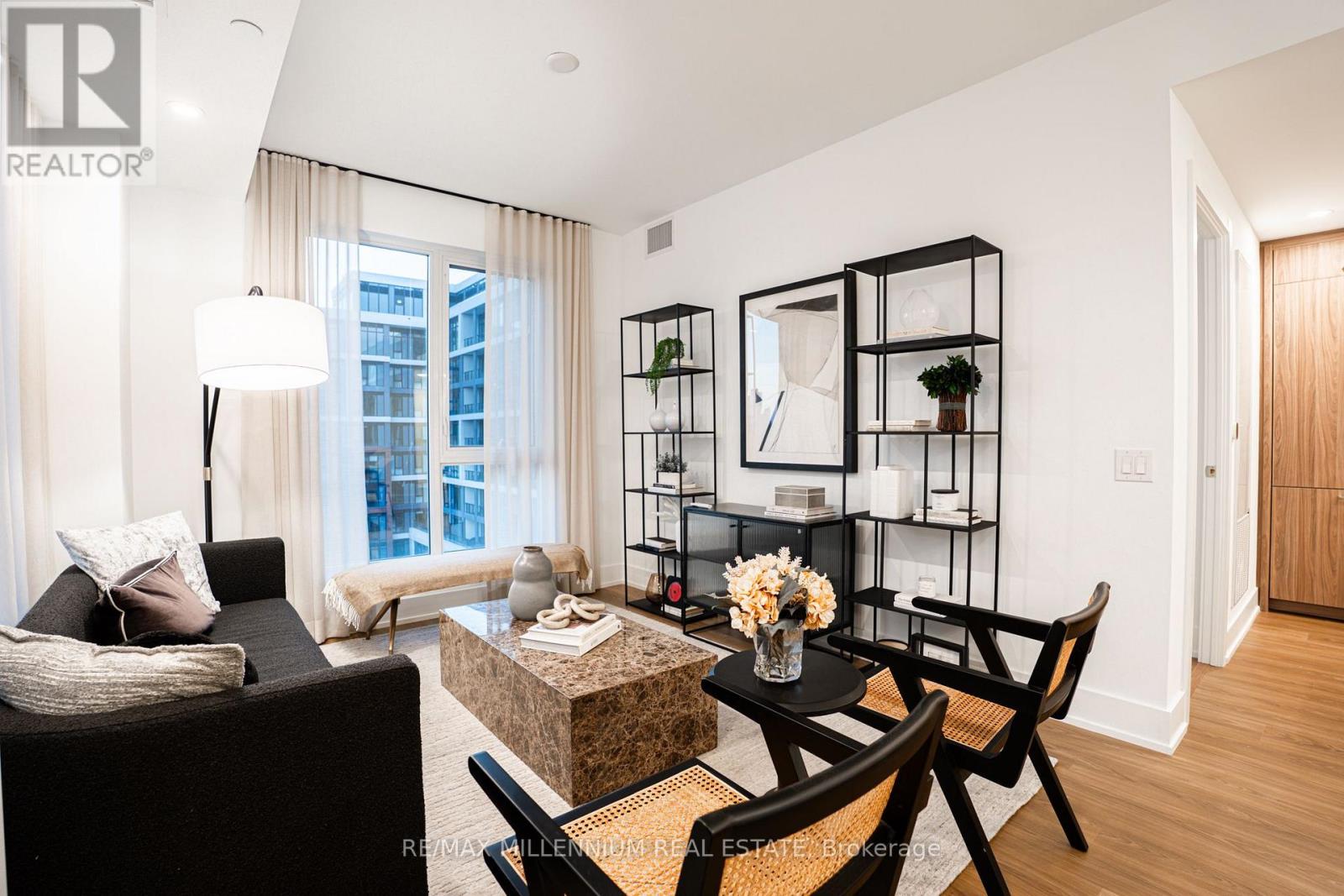 #629 858 DUPONT STREET - 19