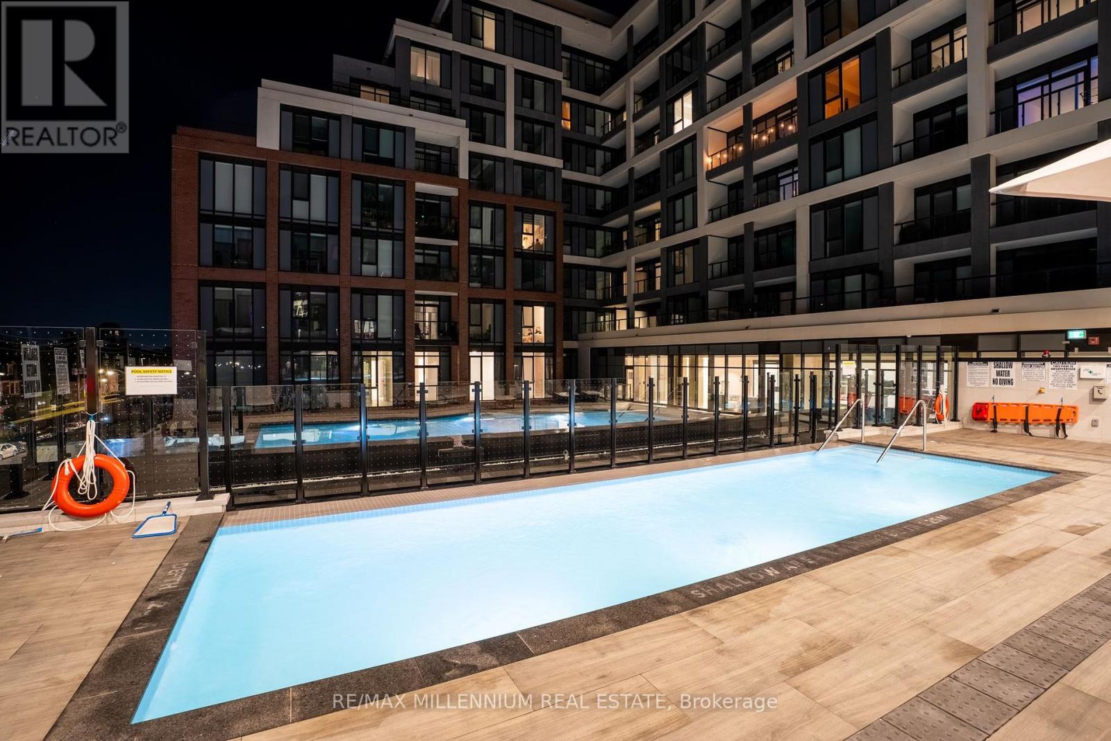 #629 858 DUPONT STREET - 29