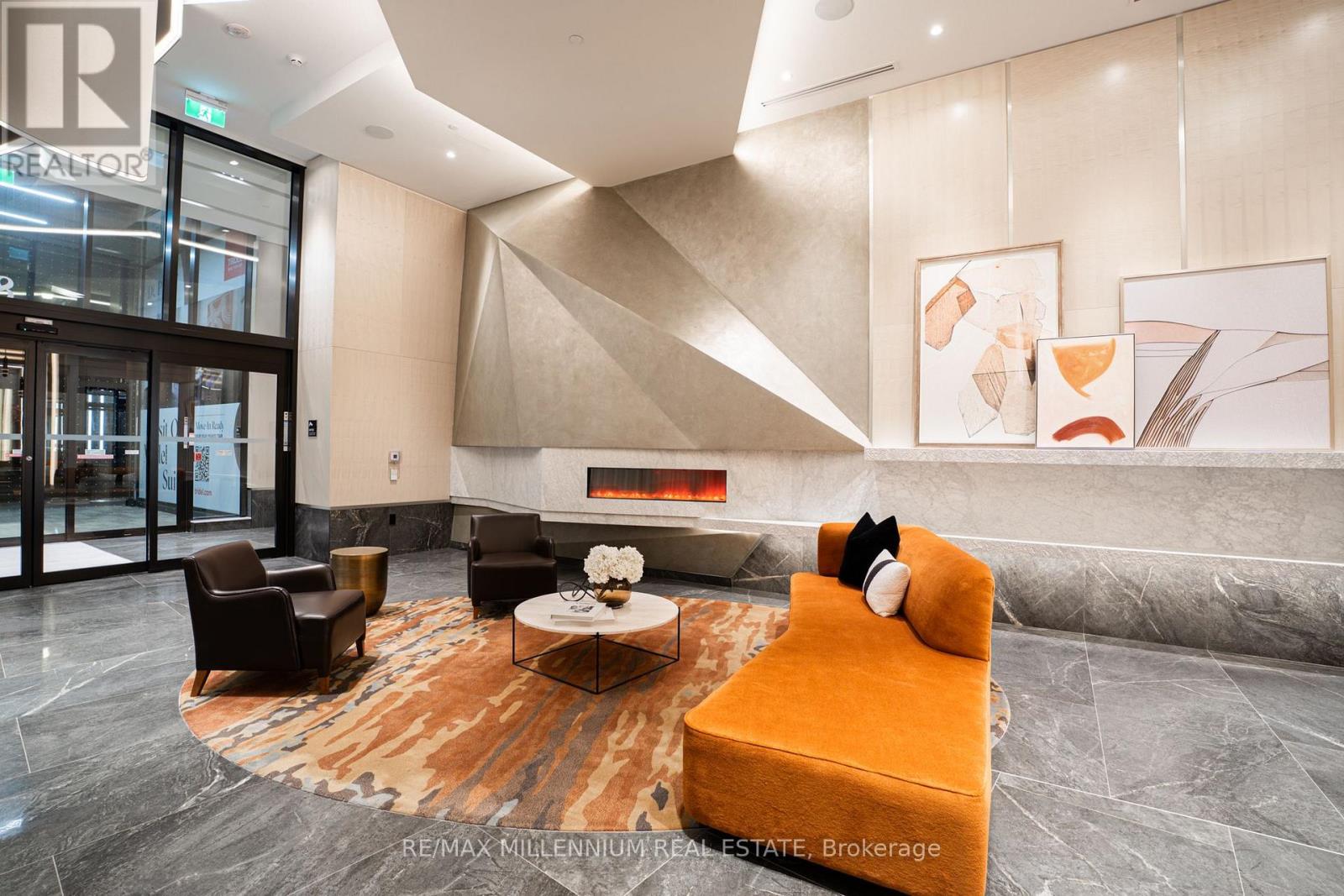 #629 858 DUPONT STREET - 5