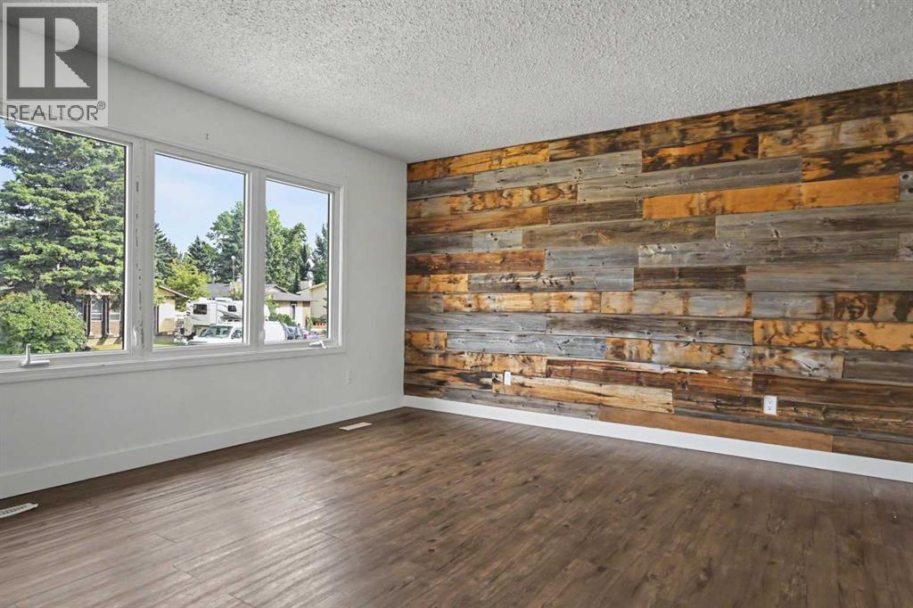 7330 99A Street, Grande Prairie — photo 8