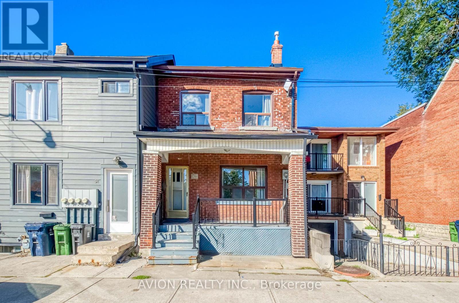 Photo of 54 Ryerson Avenue