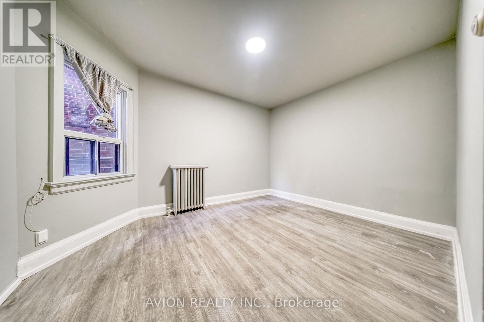 54 RYERSON AVENUE - 12