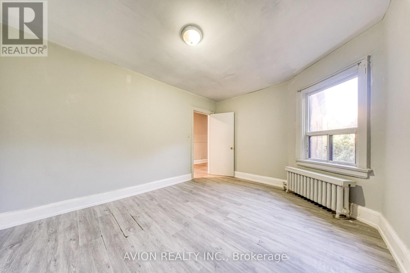 54 RYERSON AVENUE - 22