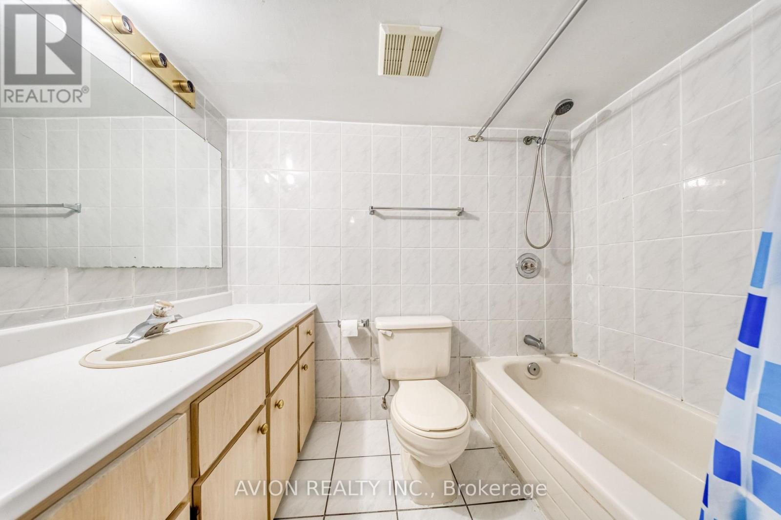 54 RYERSON AVENUE - 33