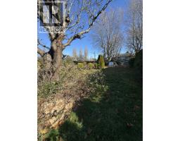 2560 Wellington Crescent, Richmond, BC V7B1H2 Photo 8