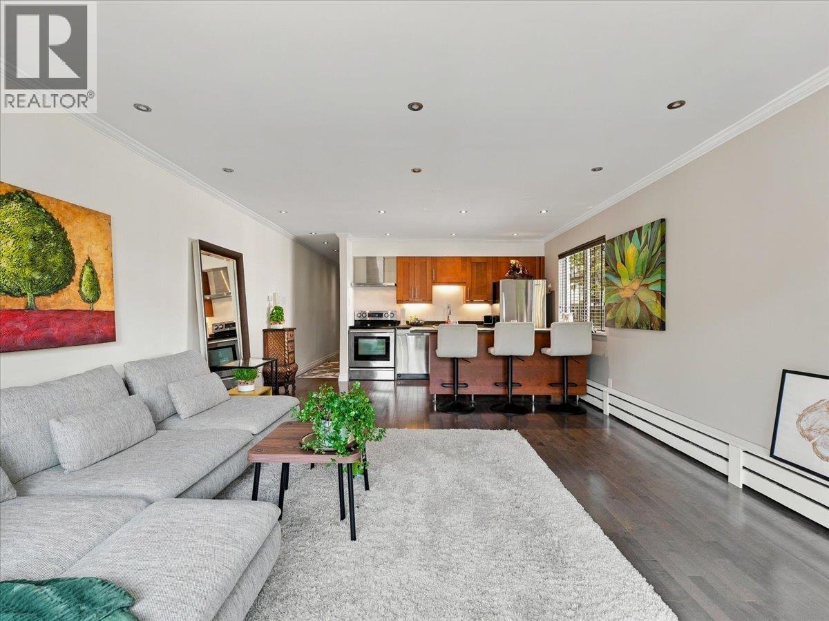 6 137 E 5TH STREET, North Vancouver — photo 9