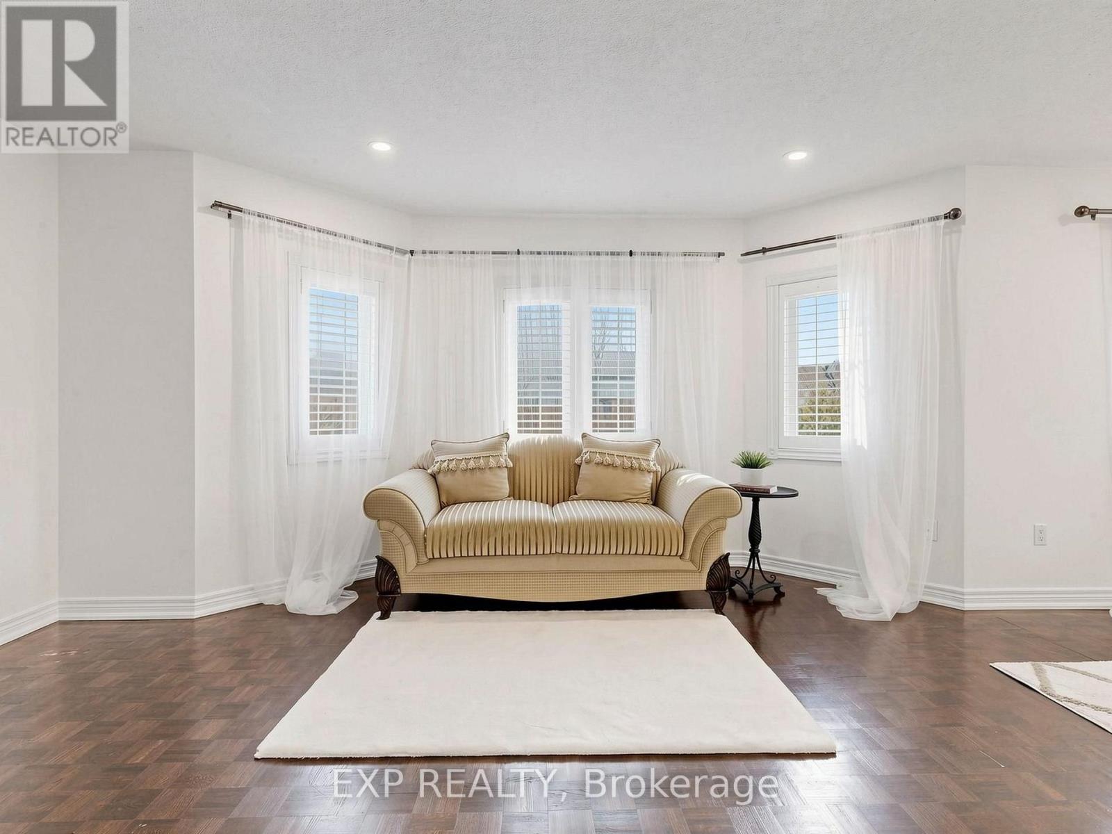 53 ALPHA COURT - 22