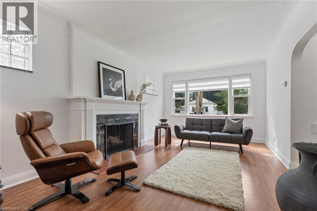 25 MCCALL Street - 4