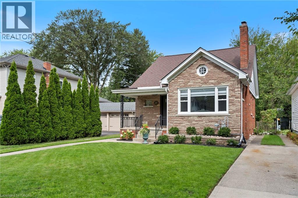 25 MCCALL Street - 3