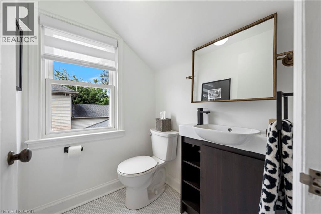 25 MCCALL Street - 18