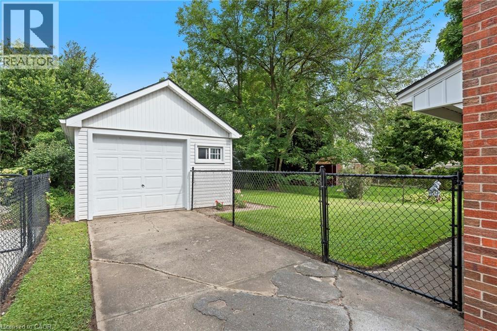 25 MCCALL Street - 24