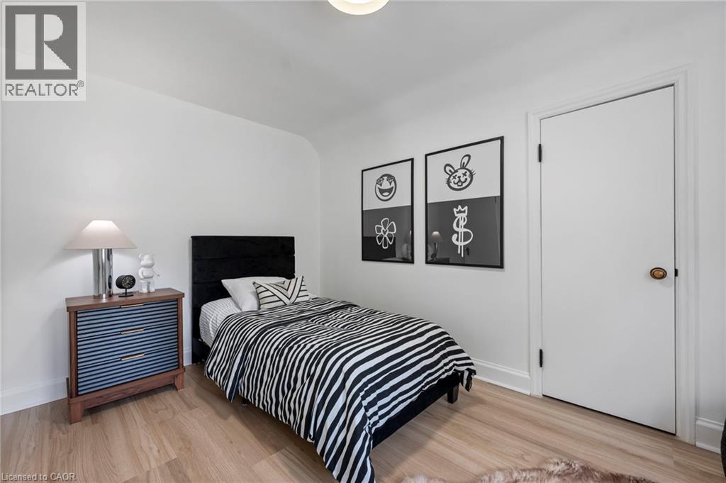 25 MCCALL Street - 15