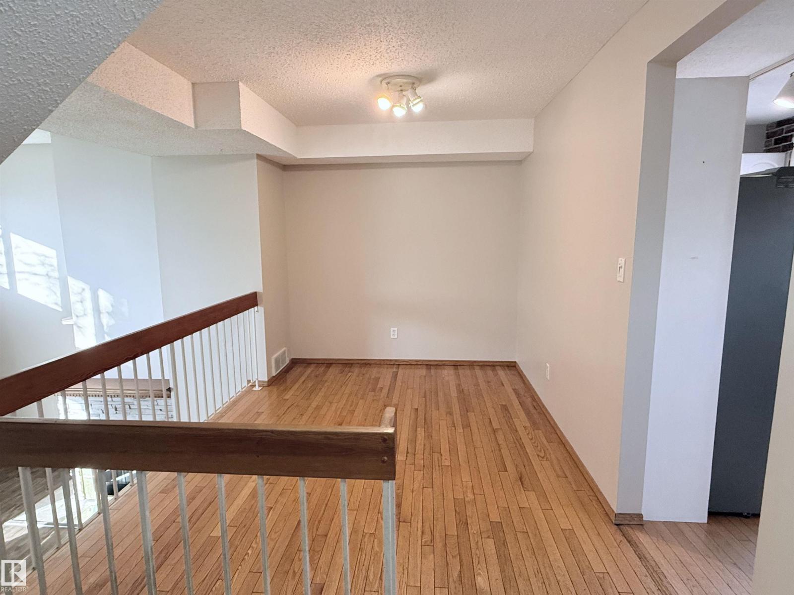 975 MILLBOURNE RD E NW - Image 11