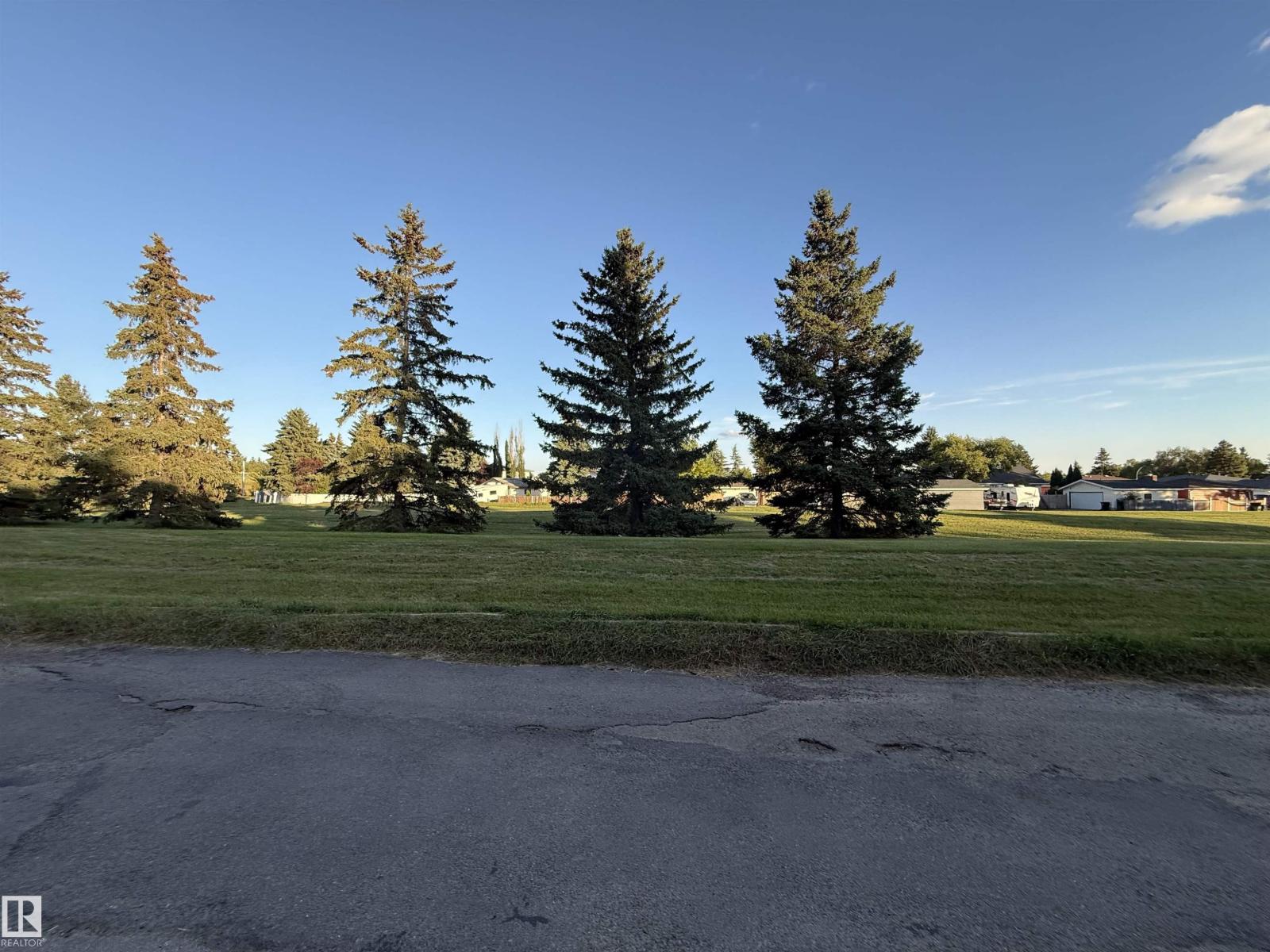 975 MILLBOURNE RD E NW - Image 63
