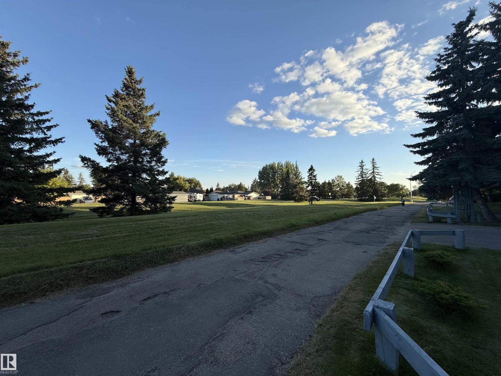 975 MILLBOURNE RD E NW - Image 65