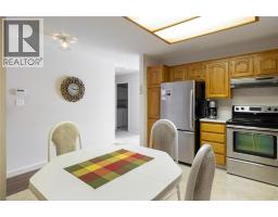 4pc Bathroom - 8770 Clerke Road, Coldstream, BC V1B1W2 Photo 10