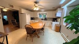 322 Renton Avenue W, Deloraine, MB R0M0M0 Photo 13