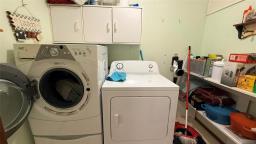 322 Renton Avenue W, Deloraine, MB R0M0M0 Photo 23