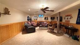 322 Renton Avenue W, Deloraine, MB R0M0M0 Photo 39