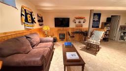 322 Renton Avenue W, Deloraine, MB R0M0M0 Photo 45