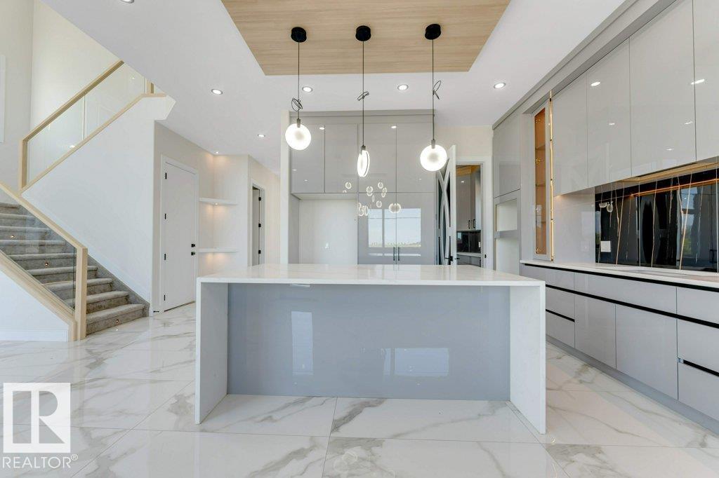 6398 17 ST NE - 2