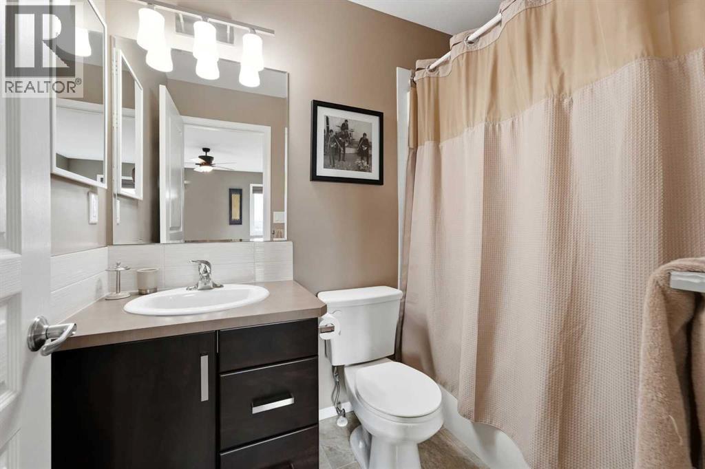Listing photo – 909, 339 Viscount Drive, Red Deer