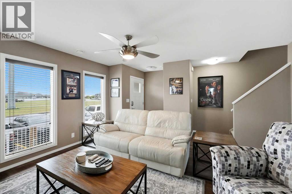 Listing photo – 909, 339 Viscount Drive, Red Deer