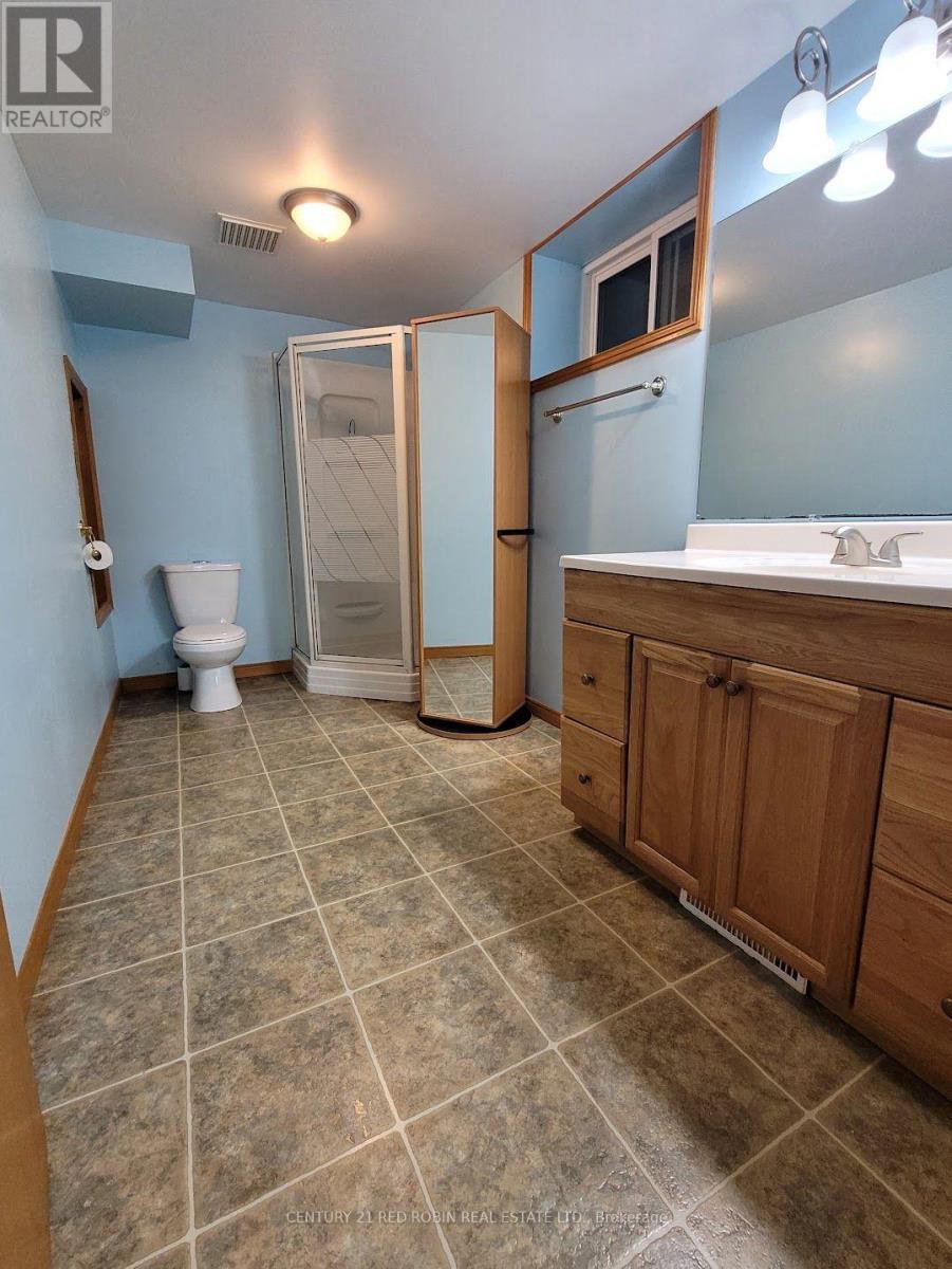 359 OAK AVENUE - Image 44