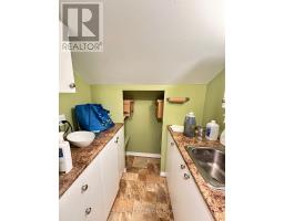 2888 St Joseph Boulevard, Ottawa, ON K1C1G7 Photo 10