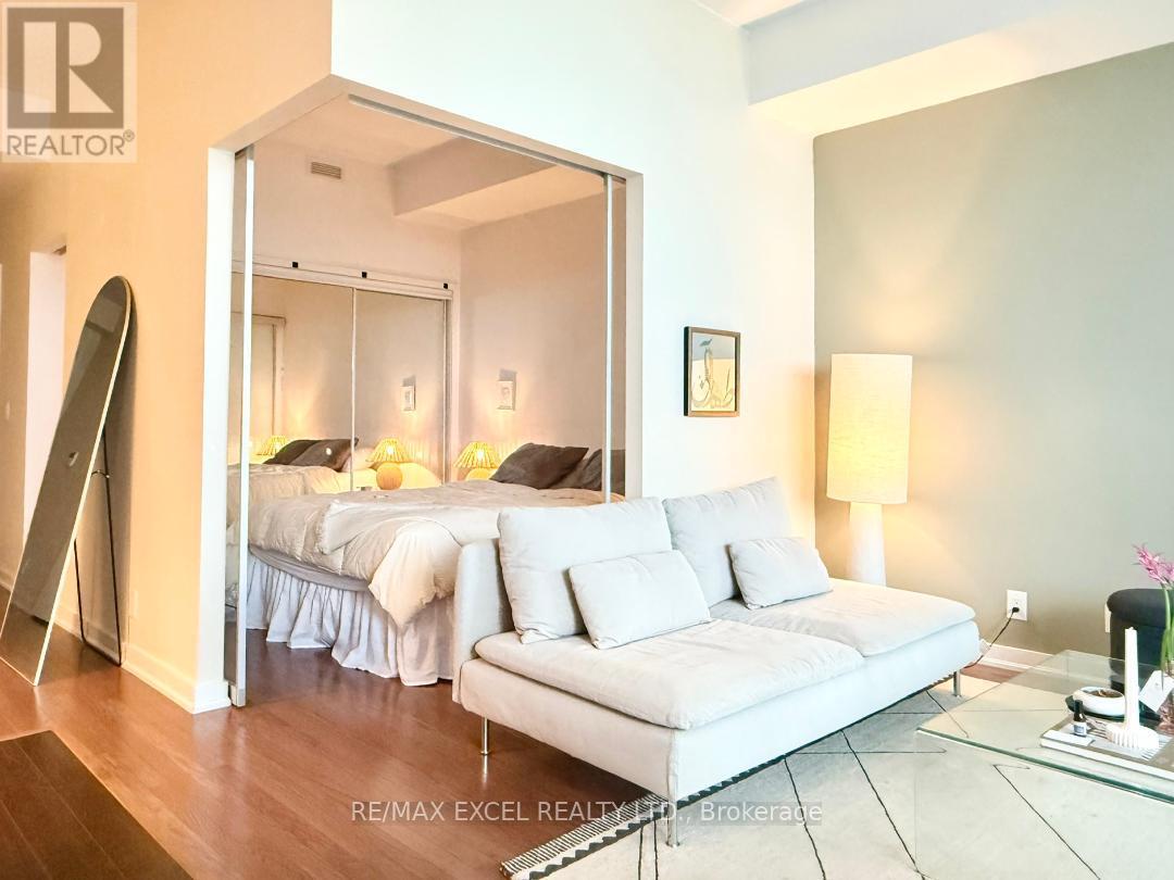 #3704 14 YORK STREET - 11