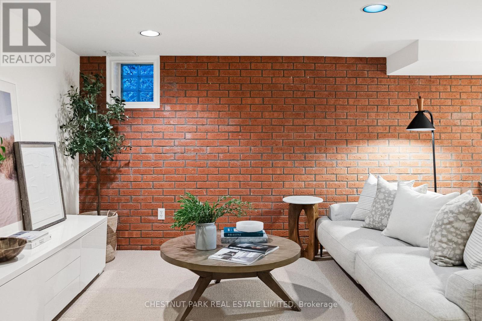 198 BOWOOD AVENUE - Image 32