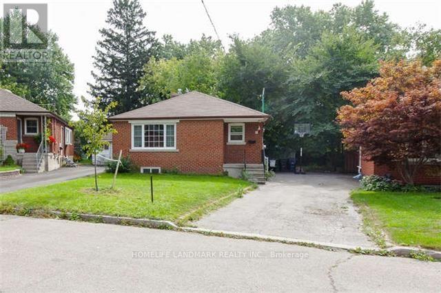 7 BAUDINA CRESCENT - 1