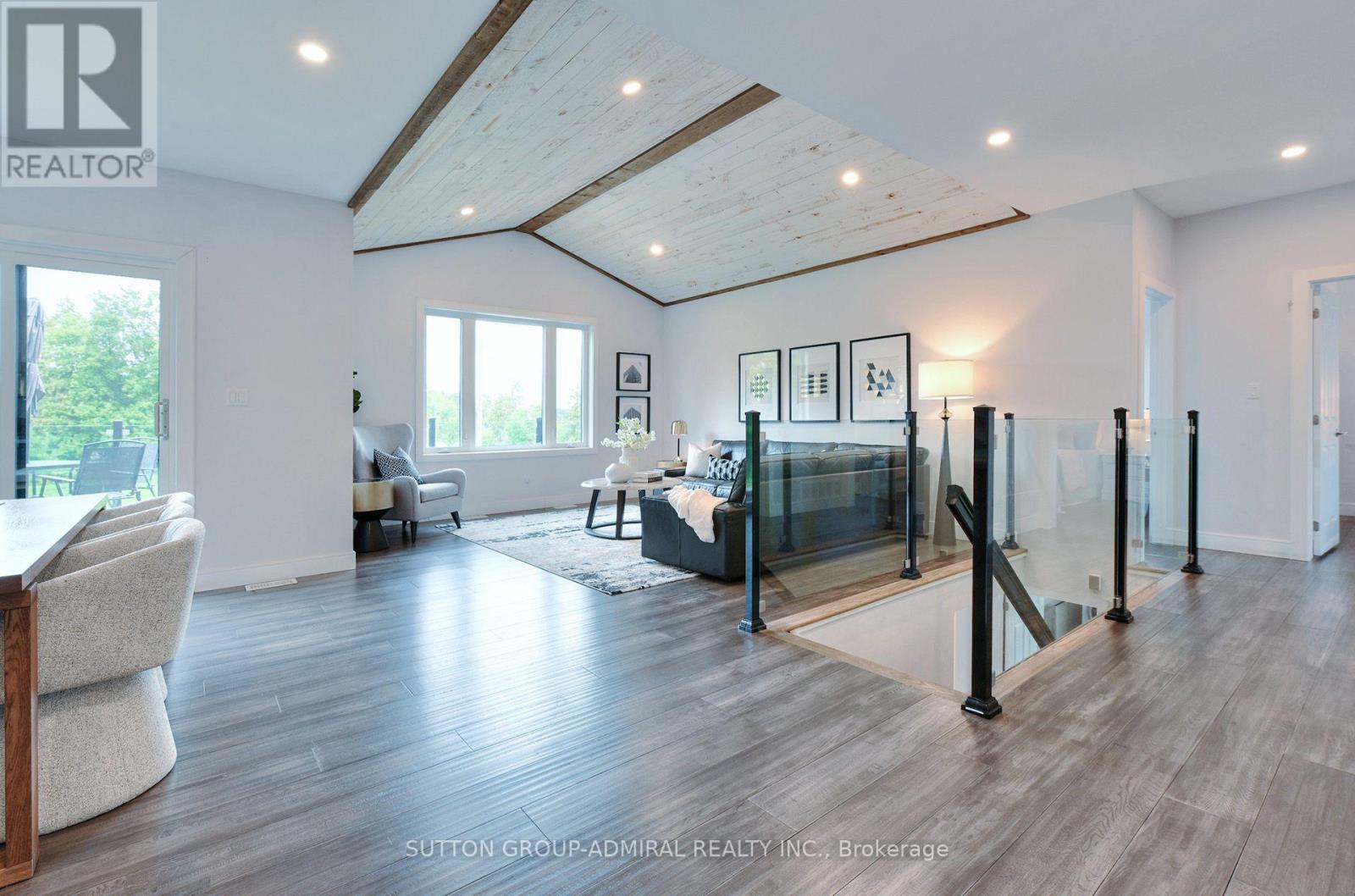 7826 25 SIDE ROAD - Image 24