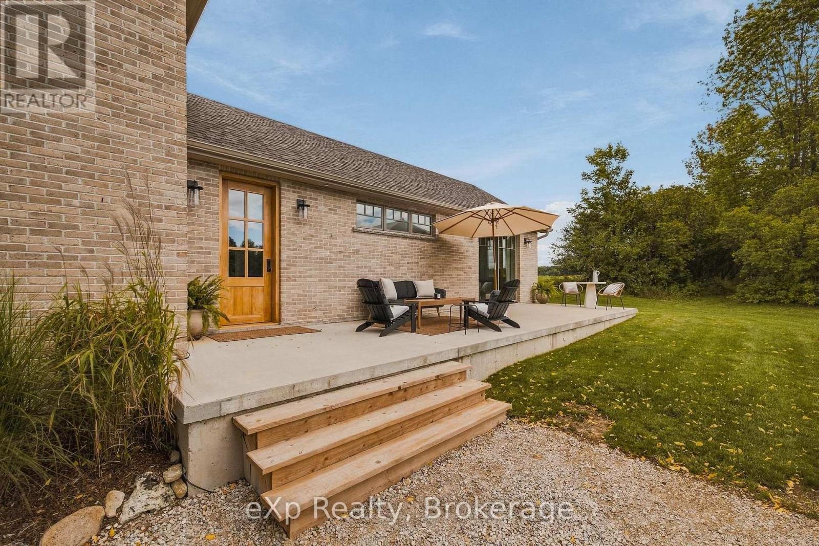 234089 CONC 2 WGR ROAD, West Grey — photo 4