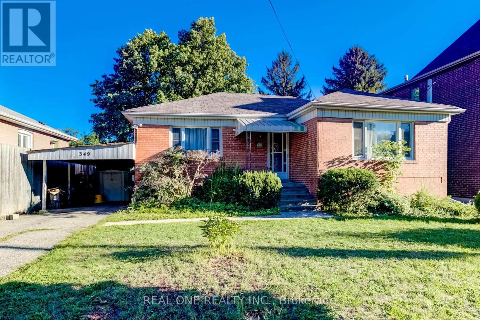 Photo of 349 Horsham Avenue