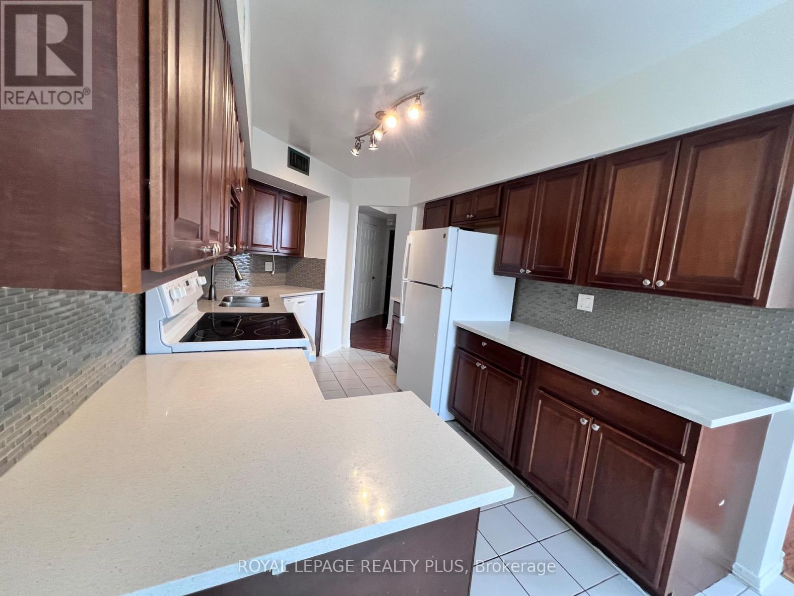 #1714 30 GREENFIELD AVENUE - Image 19