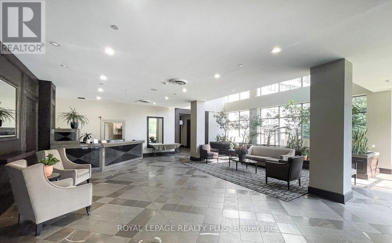 #1714 30 GREENFIELD AVENUE - Image 4