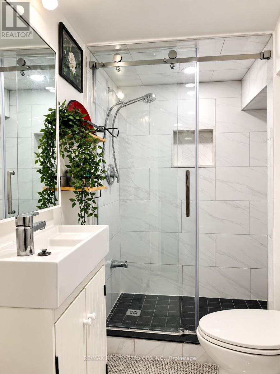 21 MCINTOSH AVENUE - Image 33