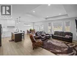 Kitchen - 2517 65 Street, Camrose, AB T4V5J6 Photo 9