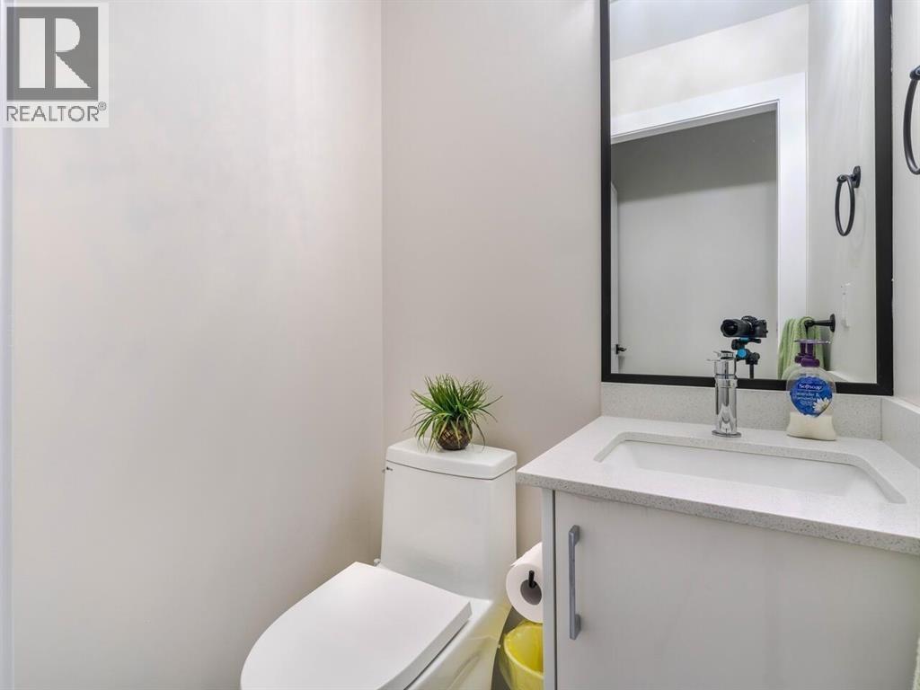 Photo of 1 6358 WINDSOR STREET 17