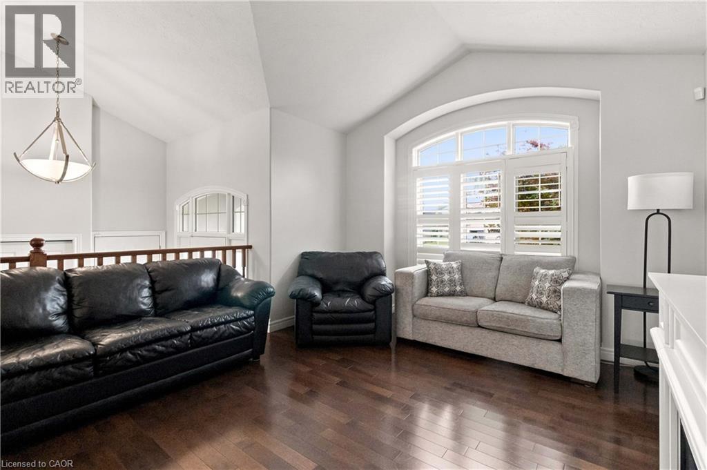 33 STRATFORD Terrace - Image 6