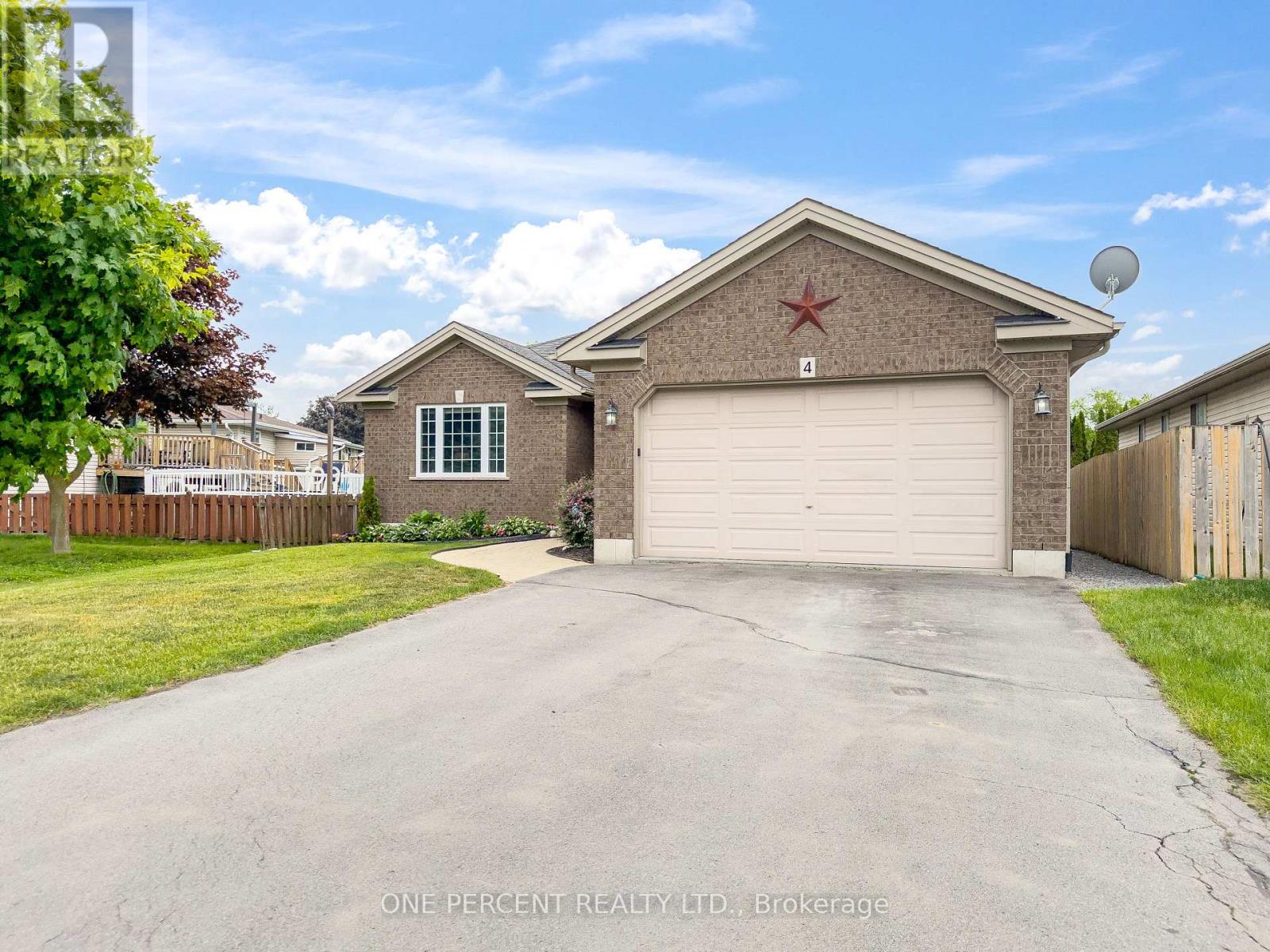 4 JASON CRESCENT, Quinte West (Trenton Ward) — photo 2