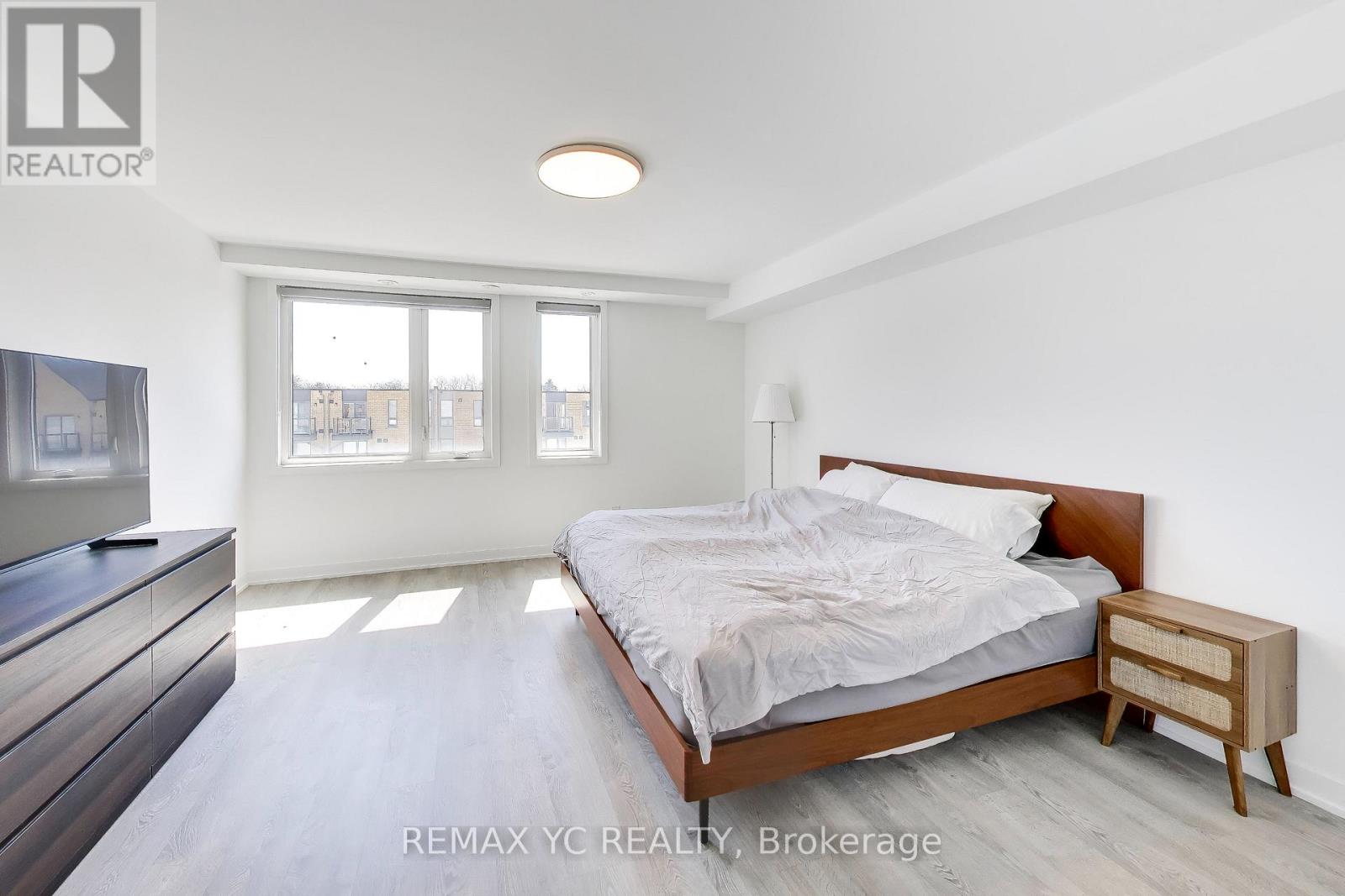 18 DEEP ROOTS TERRACE, Toronto (Englemount-Lawrence) — photo 9