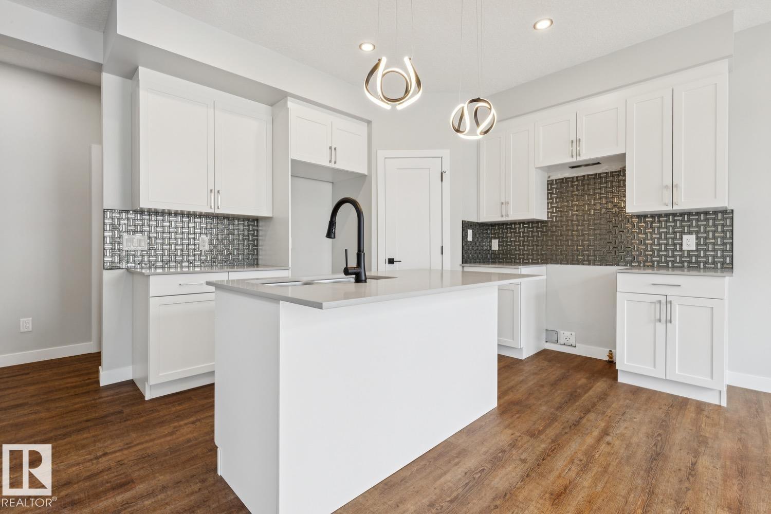 72 MAPLE CR - Image 11