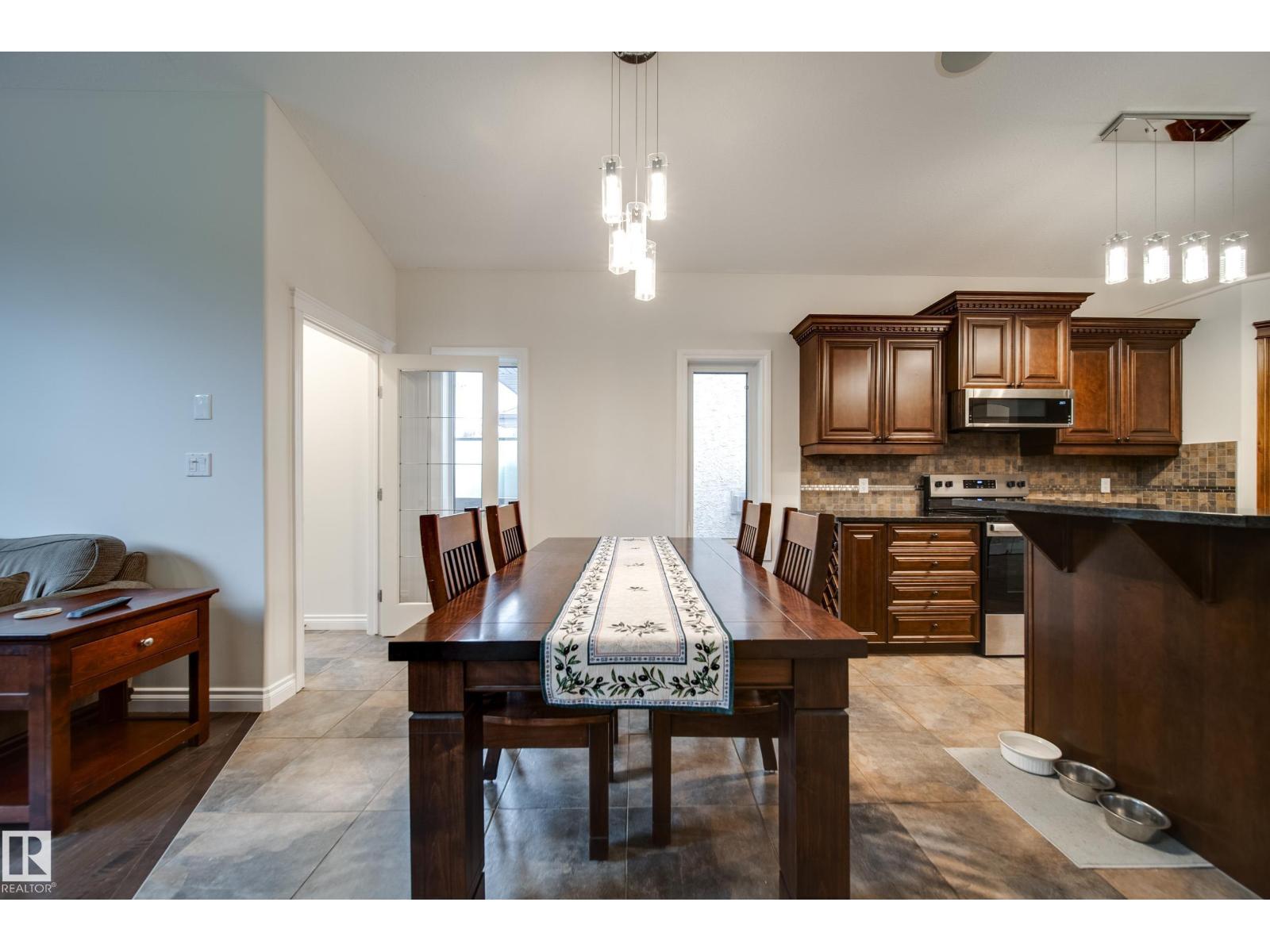 2410 WARRY PL SW - 10