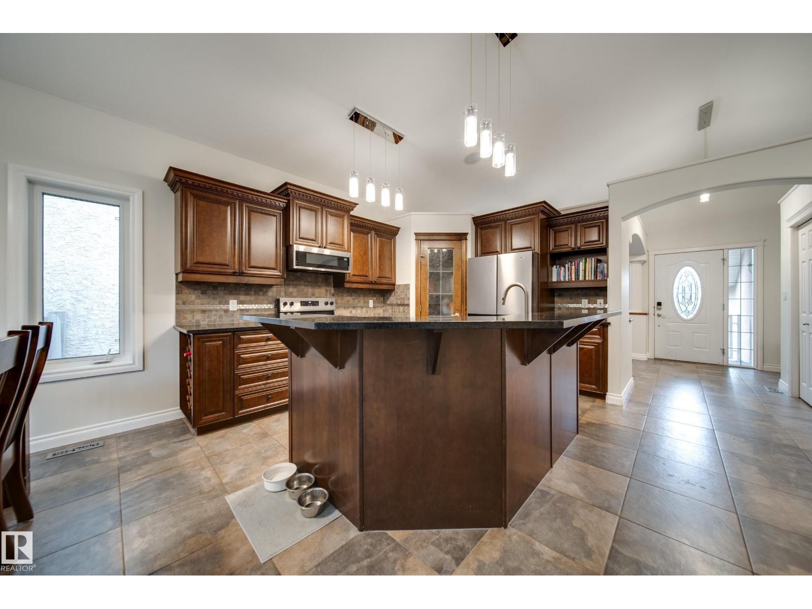 2410 WARRY PL SW - 8