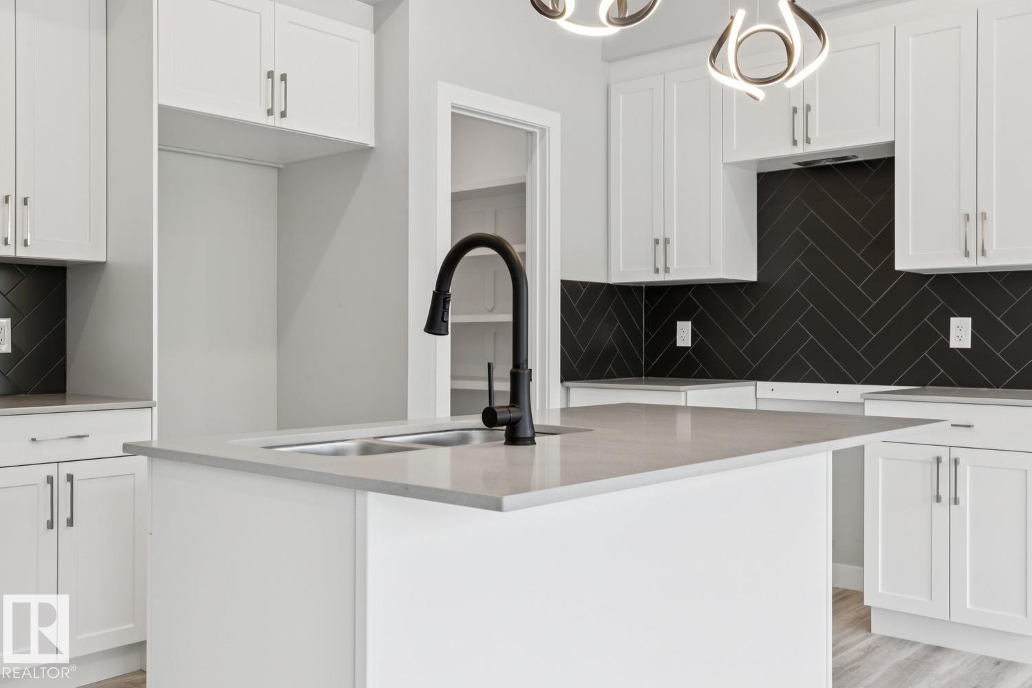 36 Maple CR - Image 16
